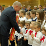 Dla dzieci był to szczególny dzień i ich pierwszy publiczny występ Dla dzieci był to szczególny dzień i ich pierwszy publiczny występ