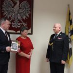 Ze Starostwa: Uroczyście pożegnano komendanta i przywitano nowego