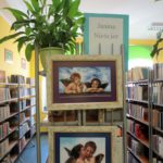 Wystawa prac haftu krzyżykowego Janiny Nieścier