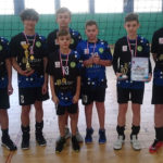 Złoto na szyjach siatkarzy z „Trójki”