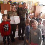 Dzieci miały okazję zapoznać się z trudną i odpowiedzialną pracą funkcjonariuszy