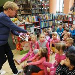 Po raz pierwszy wybrały się do pobliskiej Biblioteki Publicznej