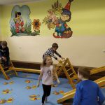 „Pierwszaki razem bawią się i poznają świat” w SP2
