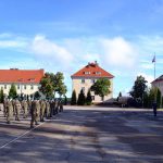 Policjanci rozmawiali z żołnierzami o bezpieczeństwie w ruchu drogowym
