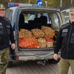 Gołdapscy funkcjonariusze SG ruszyli z zapasami na zimę