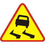 Zjechała z drogi i uderzyła w drzewo