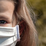 Ponad 100 wykroczeń za brak maseczki w weekend