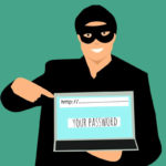 Uwaga oszuści! Dzwonią w imieniu banków