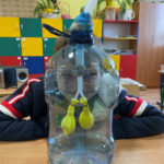 2b ze Szkoły Podstawowej nr 2 poznaje tajniki ludzkiego organizmu