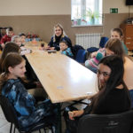 Po drugiej stronie stołu – jak widzimy świat na trzeźwo