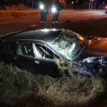 Auto dachowało. Kierowca uciekł