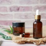 Kompleksowa pielęgnacja twarzy – poznaj prawidłową kolejność nakładania kosmetyków