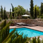 Leżak basenowy – dobra inwestycja: trwałość i estetyka