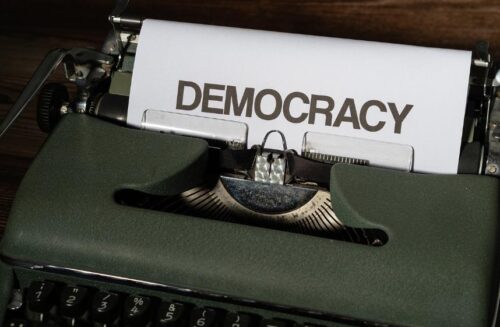 Wybór dyrektora Muzeum Literatury w Warszawie i kontekst gołdapski