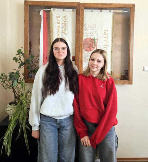 Uczennice gołdapskiej „Piątki” w kadrze województwa