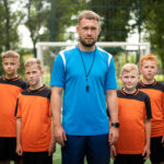 Chcesz zostać trenerem piłki nożnej? Sprawdź, jak zdobyć kwalifikacje!