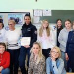 W ramach projektu „Szkoła Międzypokoleniowa” policjantka wzięła udział w warsztatach