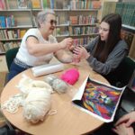 Młodzież z seniorami odkrywa Internet