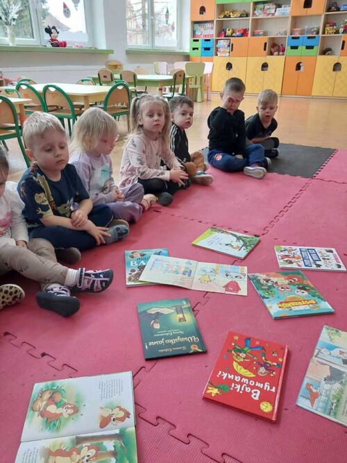 Przedszkolaki obchodziły Międzynarodowy Dzień Pisarzy