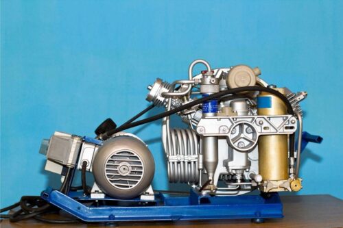 Sprężarki tłokowe w motoryzacji – jak działają i do czego służą?