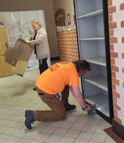 Szafa bookcrossingowa gotowa na nowy sezon!