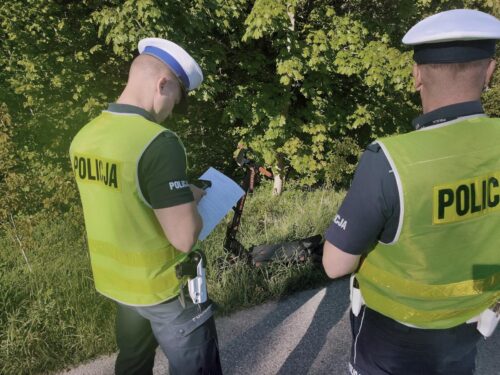 15-latek przewrócił się na hulajnodze elektrycznej. Policjanci apelują o rozwagę