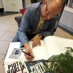 W bibliotece z Piotrem Borlikiem