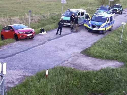 W-MOSg. Zaatakował mężczyznę, ukradł samochód i pojechał w stronę granicy polsko-rosyjskiej