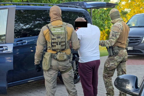 Z regionu. KASKAS i CBŚP rozbiły grupę przestępczą zajmującą się składowaniem niebezpiecznych odpadów. 9 osób zatrzymano