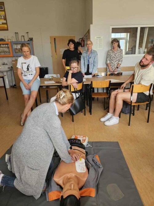 Pierwsza pomoc przedmedyczna w SP5