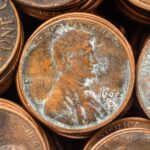 Co to jest patyna i na czym polega patynowanie metalu?