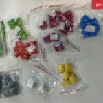 Z regionu. Funkcjonariusze Służby Celno-Skarbowej ujawnili 280 zawiniątek z narkotykami