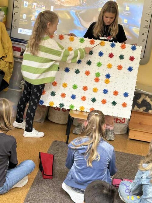 Rota w rytmie muzyki i klocków Korbo