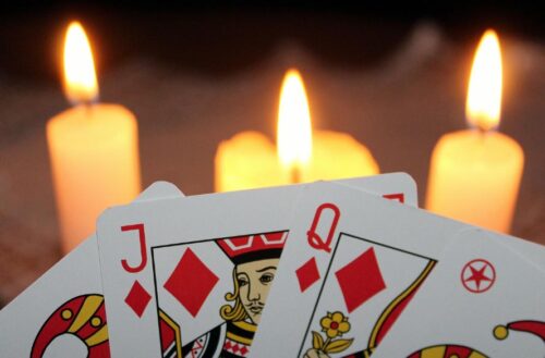 „Mikołajki” jaką literą?