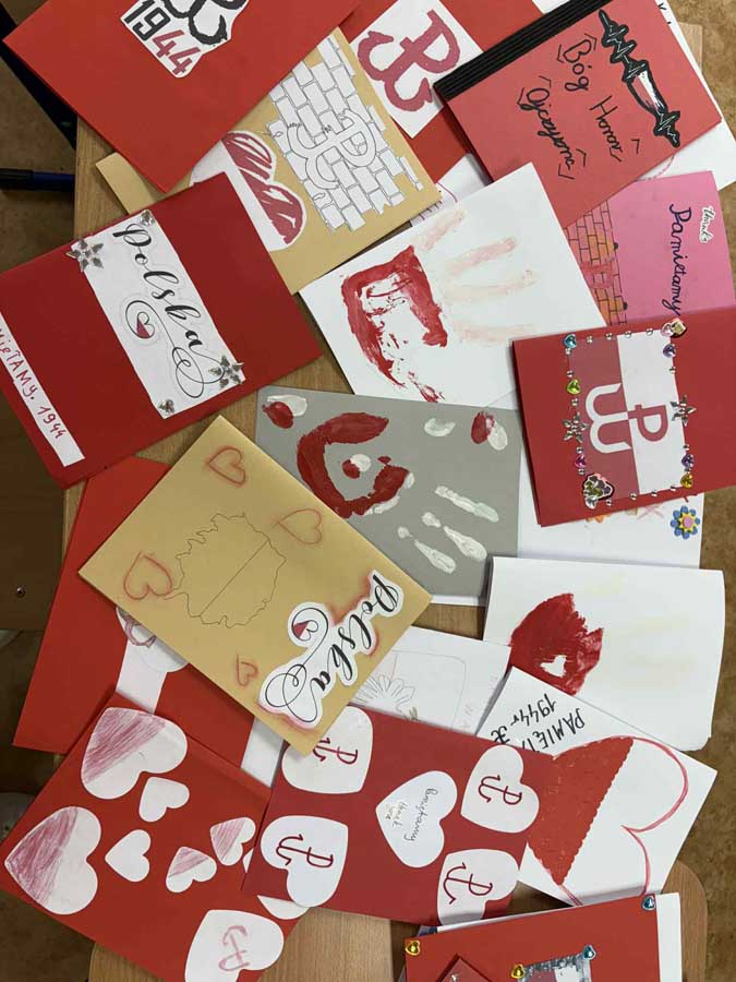 Zwieńczeniem akcji był wspólny „żywy znak Polski Walczącej”