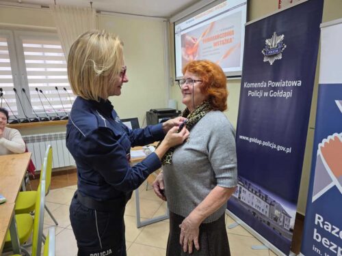 Policjanci debatowali o bezpieczeństwie seniorów