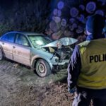 Policjanci pracowali na miejscu wypadku drogowego