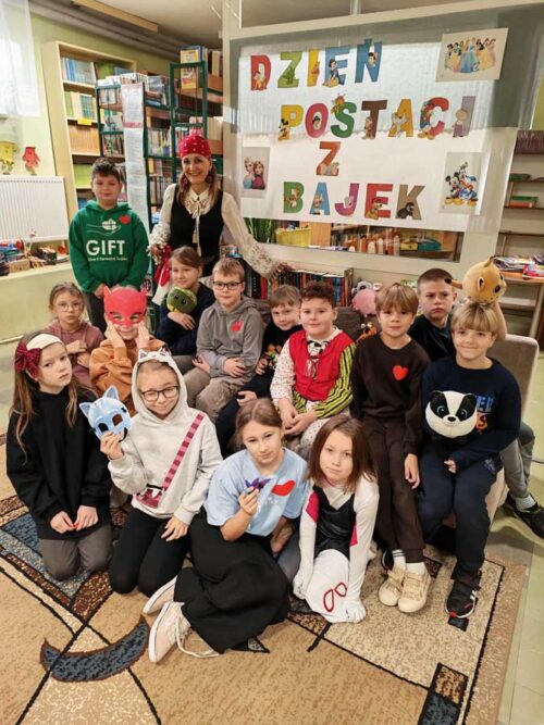 EkoDrużyna Gołdap 3a SP nr 2 informuje. Z Jesieni w Zimę – Listopadowy Czas Dobroci, Zabawy i EkoDziałań