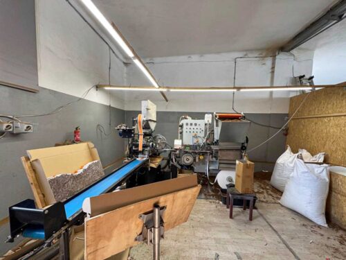 Z regionu. Wpadli przy produkcji nielegalnych papierosów