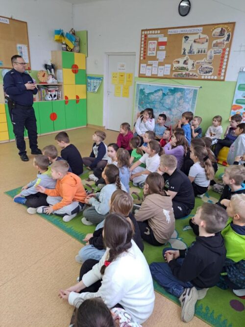 Mamo, tato, a pan dzielnicowy powiedział…