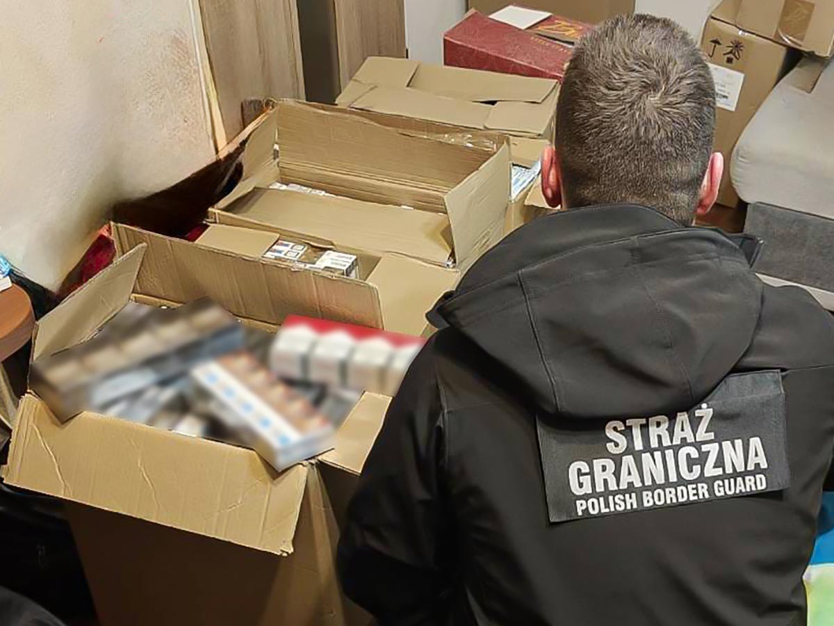 Tysiące nielegalnych papierosów w mieszkaniu