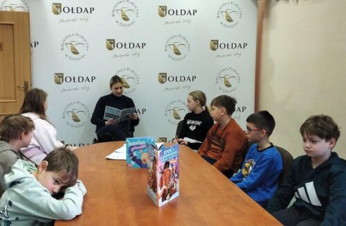 Trwają „Bezpieczne Ferie” – policjanci promują bezpieczne zachowania