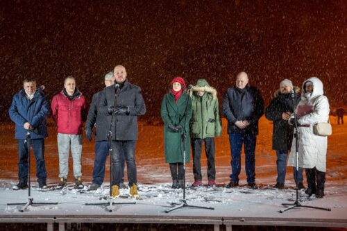 Filutonik. Dlaczego samorządowcy witali Nowy Rok bez czapek?