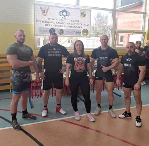 Gołdapianie z sukcesami w wyciskaniu sztangi leżąc