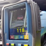 Chwila brawury i poważne konsekwencje – kierowca stracił prawo jazdy za szybką jazdę