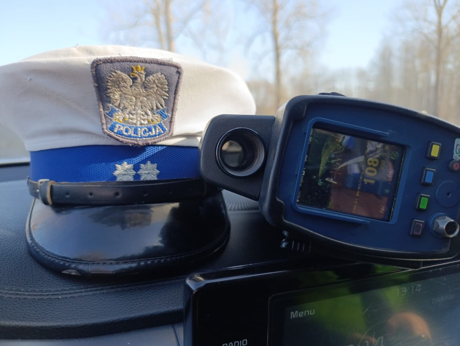 Zatrzymane prawo jazdy za rażące przekroczenie prędkości – pierwsze działania po zmianie przepisów