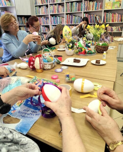 Wielkanocne pisanki – rodzinne warsztaty pełne tradycji