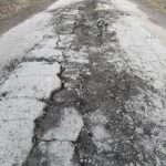 Jest szansa na nową nawierzchnię, ale wójt jest przeciwny współfinansowaniu wkładu własnego!