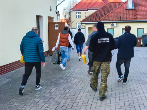 Cudzoziemcy opuścili Polskę