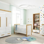 Pokój dziecka, który rośnie razem z nim. Jak wybierać meble na kilka lat?